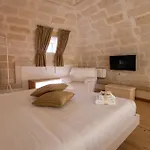 Antica Dimora Storica La Finestra Sul Campanile * Матера