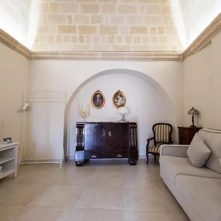 Holiday home Antica Dimora Storica La Finestra Sul Campanile *