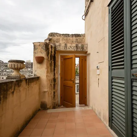 Antica Dimora Storica La Finestra Sul Campanile * Matera